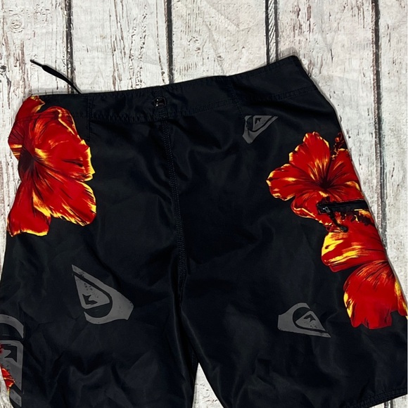 Quicksilver Summer Board Shorts Floral Bathing Suit Swim Trunks Men's - Picture 4 of 8